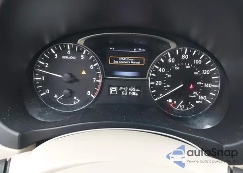 2015 Nissan Altima 2.5 Sv из США, поврежденный, VIN 1N4AL3AP0FC414725